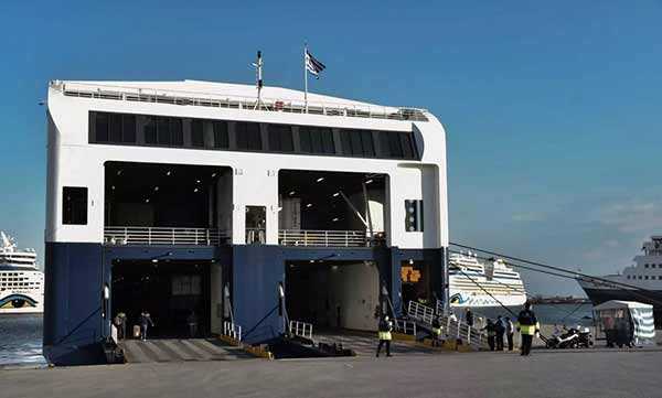 Με… φορολογική δήλωση πλέον οι επιβάτες στα πλοία! Ποιοι μπορούν τα ταξιδέψουν και ποιοι όχι