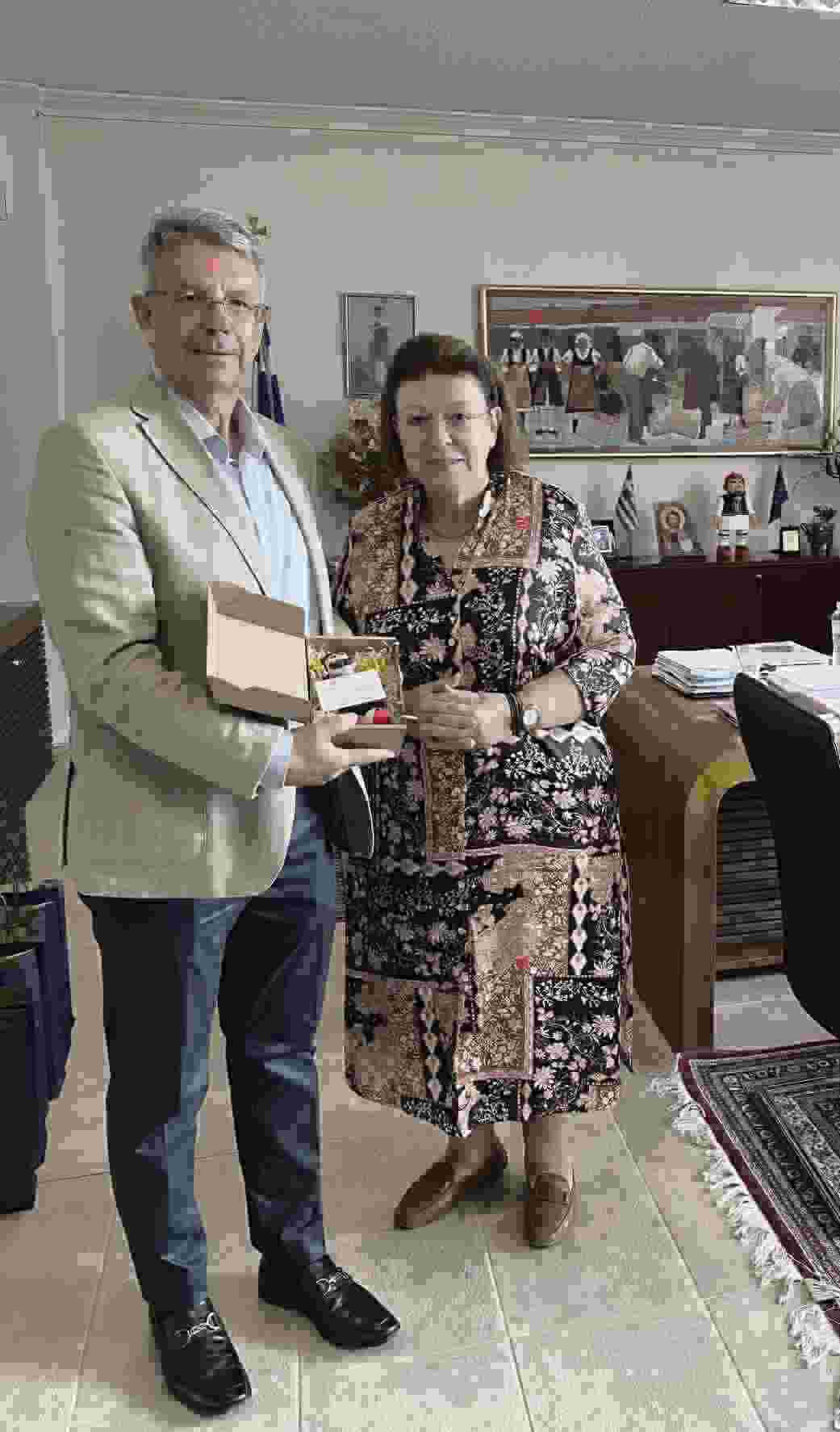 Τον Αντιπεριφερειάρχη Φλώρινας Σωτήρη Βόσδου επισκέφτηκε κυβερνητικό κλιμάκιο, με επικεφαλής την Υπουργό Πολιτισμού & Αθλητισμού, Λίνα Μενδώνη