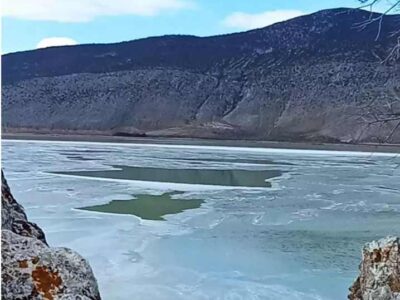 Πάγωσε η λίμνη Πετρών στο Αμύνταιο