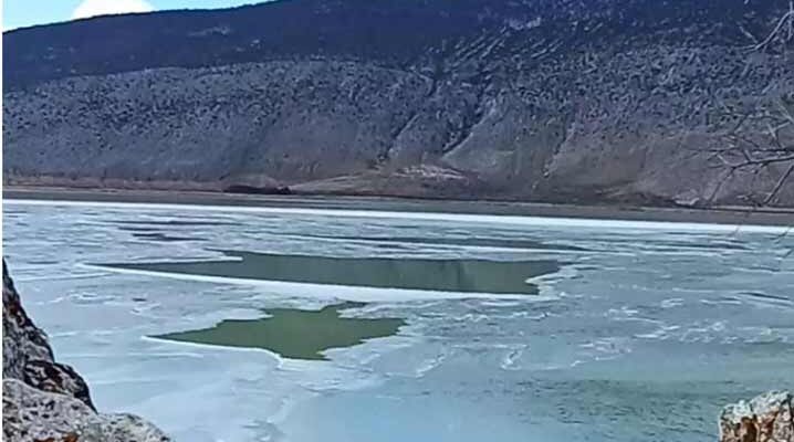 Πάγωσε η λίμνη Πετρών στο Αμύνταιο