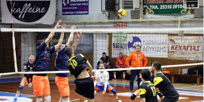 ΑΣΤΑΜΑΤΗΤΟΣ ΣΤΟΝ Β' ΓΥΡΟ Ο ΗΦΑΙΣΤΟΣ ΠΕΡΑΣΕ ΚΑΙ ΑΠΟ ΚΟΜΟΤΗΝΗ
