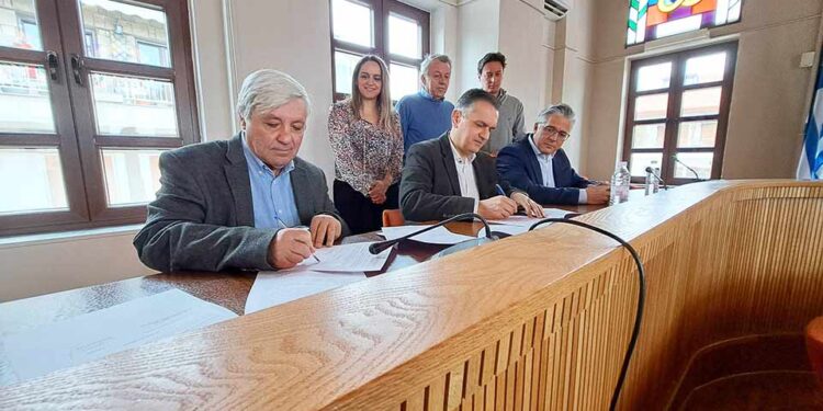 Υπογράφηκε η σύμβαση για την οδοποιία σε επιχειρήσεις του πρωτογενή τομέα του Δήμου Βοΐου προϋπολογισμού 5.110.000 €
