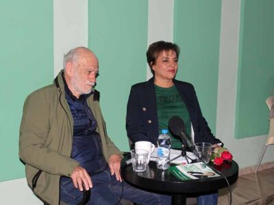 Μερικές στιγμές από την πορεία της υποψήφιας βουλευτή του ΠΑΣΟΚ-ΚΙΝΑΛ, Κρητικού Διαμαντούλας