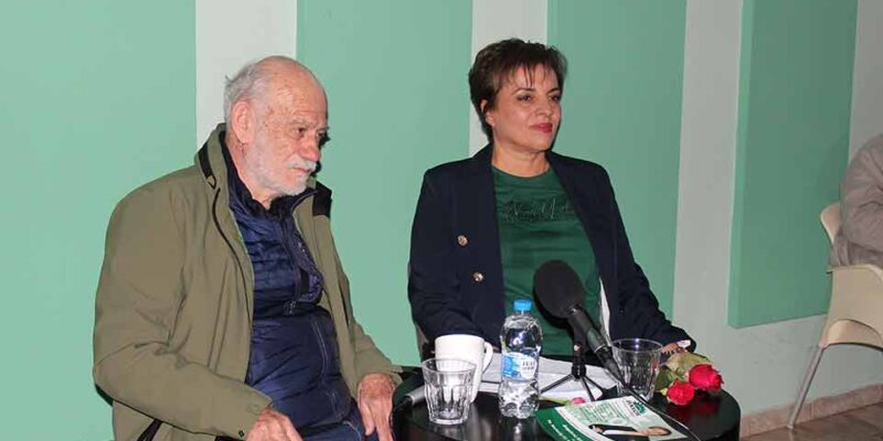Μερικές στιγμές από την πορεία της υποψήφιας βουλευτή του ΠΑΣΟΚ-ΚΙΝΑΛ, Κρητικού Διαμαντούλας