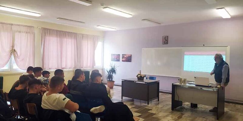 Ευχαριστήριο του Γυμνασίου Φιλώτα