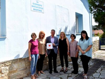 Παράδοση απινιδωτή στο 6ο Ολοήμερο Νηπιαγωγείο Φλώρινας