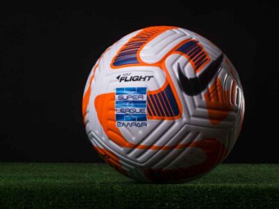 Super League: Επιστροφή στη δράση σε άδεια γήπεδα