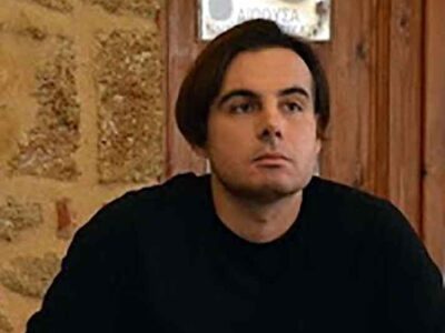 H βουλευτής Θεοπίστη Πέρκα να μην παραδώσει την έδρα της του Γεώργιου Τσίπη, αναγνώστη