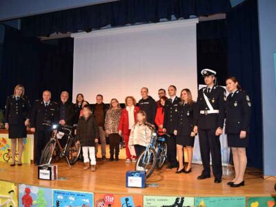 Ολοκληρώθηκε με επιτυχία, από το Τμήμα Τροχαίας Φλώρινας, η εβδομαδιαία εκστρατεία ενημέρωσης παιδιών για την οδική ασφάλεια με θέμα «Αποκτώ Παιδεία – Αλλάζω Νοοτροπία»