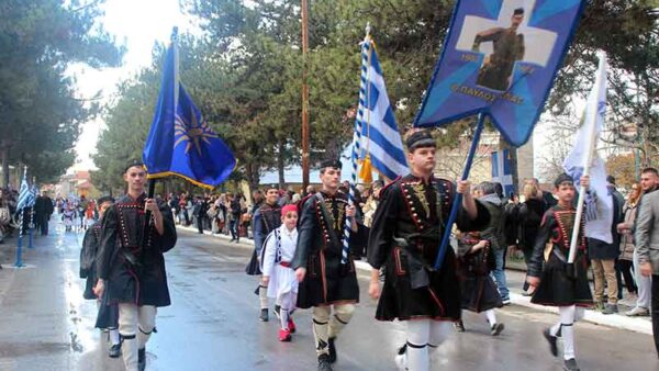 Δείτε το πλούσιο φωτορεπόρταζ, για την σημερινή εθνική επέτειο της 25ης Μαρτίου στο Αμύνταιο