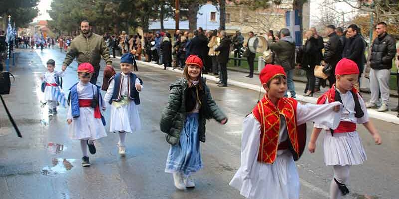 Δείτε το πλούσιο φωτορεπόρταζ, για την σημερινή εθνική επέτειο της 25ης Μαρτίου στο Αμύνταιο
