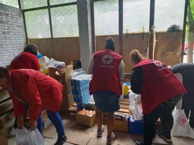 Πασχαλινές διανομές από το Περιφερειακό Τμήμα Φλώρινας του Ελληνικού Ερυθρού Σταυρού