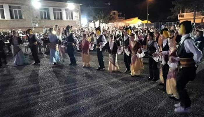 Πολύς κόσμος στην πρώτη μέρα των εκδηλώσεων “Κομνηνιώτικα 2024”
