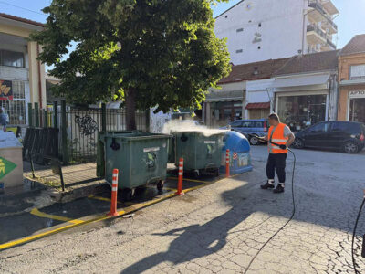 Εργασίες καθαρισμού και πλύσης κάδων απορριμμάτων από τον Δήμο Φλώρινας