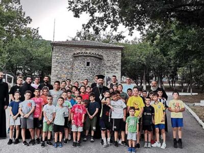 Αγιασμός κατασκηνωτικής περιόδου αγοριών δημοτικού στις Κατασκηνώσεις της Ιεράς Μητροπόλεως Φλωρίνης, Πρεσπών και Εορδαίας