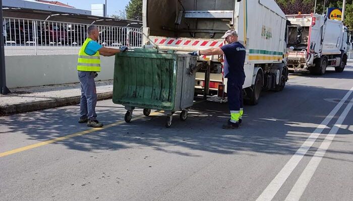 Εργασίες καθαρισμού και πλύσης κάδων απορριμμάτων από τον Δήμο Αμυνταίου