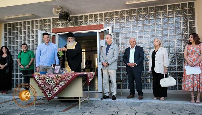 Σε σχολεία του Αμυνταίου για τον καθιερωμένο αγιασμό παρευρέθηκε ο Δήμαρχος Αμυνταίου, Ιωάννης Λιάσης