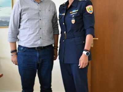 Εθιμοτυπική συνάντηση του Αντιπεριφερειάρχη Φλώρινας Αθανάσιου Τάσκα με τη Διοικήτρια της Πυροσβεστικής Σχολής Πτολεμαΐδας Αρχοντία Σερέτη