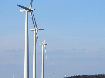 Βιώσιμες Ενεργειακές Λύσεις στην Ελλάδα του 2024: Καινοτομία, Σχεδιασμός και Επιτακτικότητα