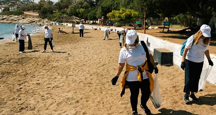 ΔΕΗ – Project Paralies: Συνεργάζονται για τον καθαρισμό και την προστασία 50 ελληνικών παραλιών