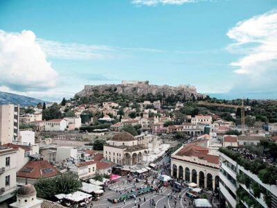 Η Ελλάδα: Ένας Ταξιδιωτικός Παράδεισος που Συναρπάζει τις Αισθήσεις