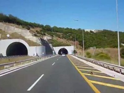 Φωτιά σε ΙΧ στη Σήραγγα της Εγνατίας Οδού – Διακοπή κυκλοφορίας στο ρεύμα προς Κοζάνη
