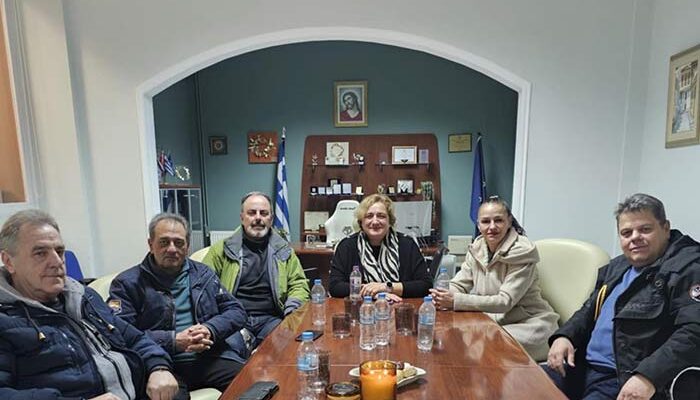 Εθιμοτυπική επίσκεψη της Εκτελεστικής Γραμματείας του Νομαρχιακού Τμήματος Φλώρινας της ΑΔΕΔΥ στο Επιμελητήριο Φλώρινας