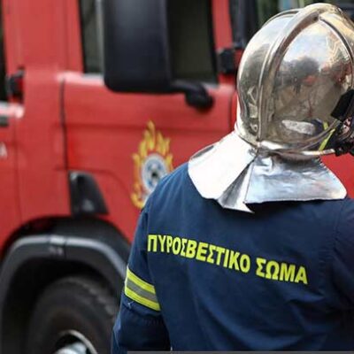 Ξέσπασε φωτιά σε σπίτι στα Γρεβενά, μετά από έκρηξη φιάλης υγραερίου, βρέθηκε απανθρακωμένη σορός 2 Φωτιά στο Βαρικό προξένησε σοβαρές ζημιές σε οίκημα και κουζίνα καταστήματος αναψυχή