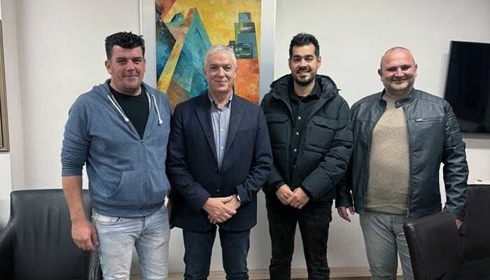 Συνάντηση του Δημάρχου Αμυνταίου Ιωάννη Λιάση με εκθέτες της λαϊκής αγοράς Αμυνταίου 1 Συνάντηση του Δημάρχου Αμυνταίου Ιωάννη Λιάση με εκθέτες της λαϊκής αγοράς Αμυνταίου