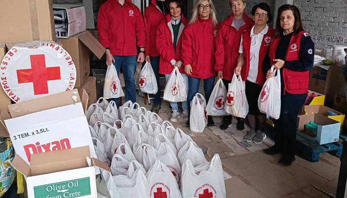 Πασχαλινά δέματα αγάπης του Ερυθρού Σταυρού Φλώρινας 1 Πασχαλινά δέματα αγάπης του Ερυθρού Σταυρού Φλώρινας
