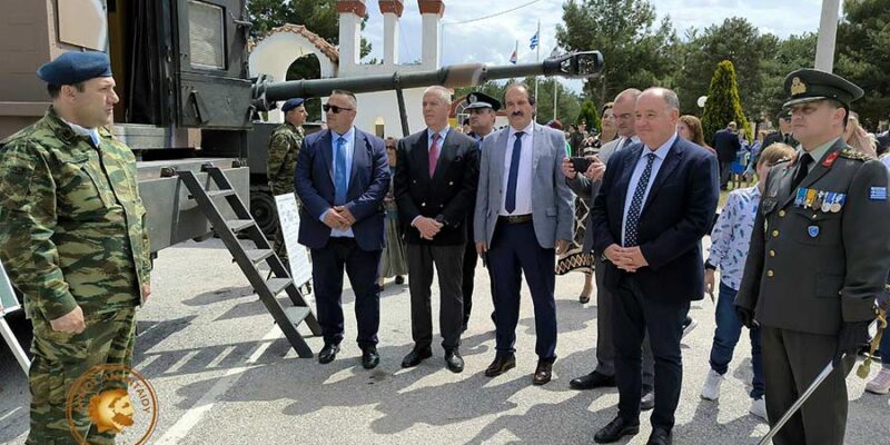 Παρουσία του Δημάρχου Αμυνταίου Ιωάννη Λιάση, ο εορτασμός του Αγίου Γεωργίου στο στρατόπεδο Παπαπέτρου