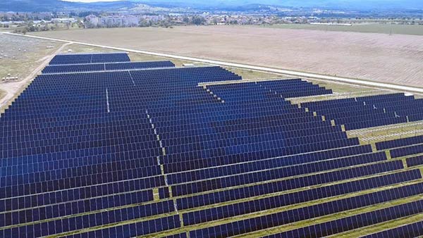 Όμιλος ΔΕΗ: Προσθέτει φωτοβολταϊκό πάρκο 88 MW στο χαρτοφυλάκιο της Βουλγαρίας 1 Όμιλος ΔΕΗ: Προσθέτει φωτοβολταϊκό πάρκο 88 MW στο χαρτοφυλάκιο της Βουλγαρίας
