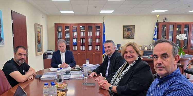 Συνάντηση του Περιφερειακού Επιμελητηριακού Συμβουλίου με τον Περιφερειάρχη Γιώργο Αμανατίδη