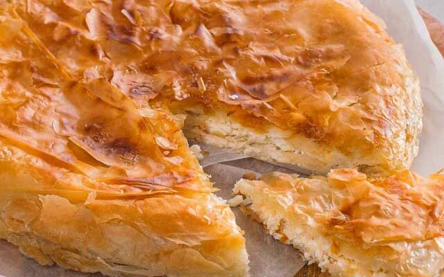 Εύκολη και γρήγορη τυρόπιτα στο τηγάνι 1 Εύκολη και γρήγορη τυρόπιτα στο τηγάνι