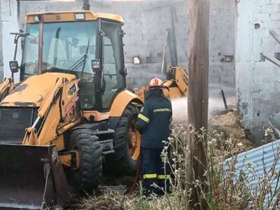 Κατάσβεση φωτιάς σε κτηνοτροφική μονάδα στην κοινότητα Μεσόκαμπου