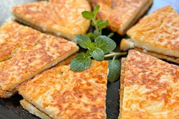 ΑΛΕΥΡΟΠΙΤΑ ΣΤΟ ΤΗΓΑΝΙ