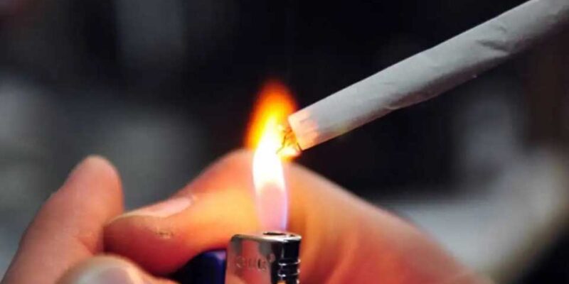 Θα ζητείται ταυτότητα για πώληση αλκοόλ και τσιγάρων σε ανήλικους 1 Θα ζητείται ταυτότητα για πώληση αλκοόλ και τσιγάρων σε ανήλικους