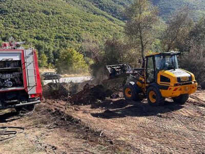 Κατάσβεση πυρκαγιάς στην κοινότητα Άνω Κλεινών