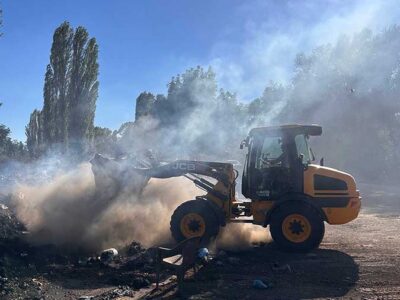 Φωτιά ξέσπασε εντός κατοικημένης περιοχής στην κοινότητα Μελίτη