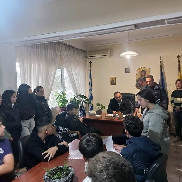 Η Διεύθυνση και ο Σύλλογος Διδασκόντων του Γυμνασίου Φιλώτα εκφράζουν τις θερμές τους ευχαριστίες