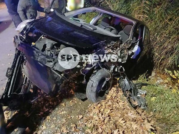 Καστοριά: ΙΧ με τέσσερις επιβαίνοντες χτύπησε σε δέντρο και κατέληξε στη λίμνη