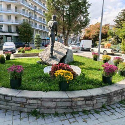 Σε εξέλιξη ο β' κύκλος ανθοφυτεύσεων από τον Δήμο Φλώρινας