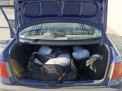 Συνελήφθησαν 3 άτομα, για διακίνηση μεγάλης ποσότητας ακατέργαστης κάνναβης, βάρους 28 κιλών και 100 γραμμαρίων, σε περιοχή της Καστοριάς