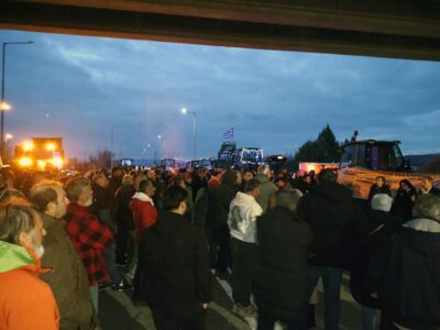 Με μαζική συμμετοχή πραγματοποιήθηκε σήμερα (7/12) η συγκέντρωση στο μπλόκο του Φιλώτα