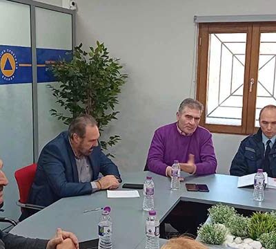 Σύσκεψη φορέων για λήψη προληπτικών μέτρων προς αποφυγή κινδύνων από το έθιμο των Φωτιών