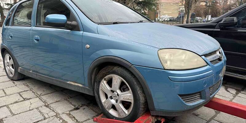 Απομακρύνθηκαν και άλλα εγκαταλελειμμένα οχήματα από δρόμους της Φλώρινας