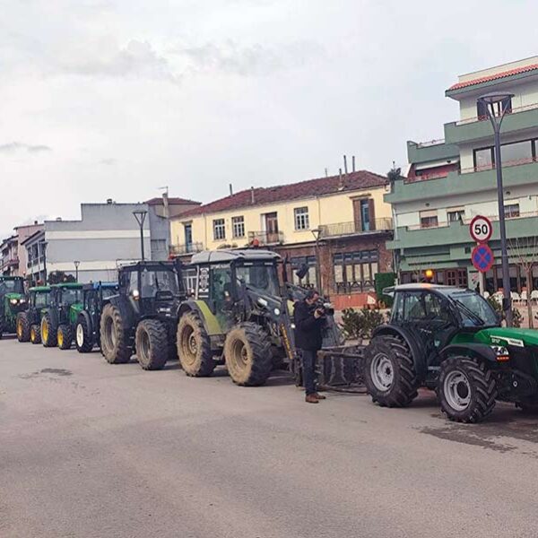 Πραγματοποιήθηκε η κινητοποίηση με τα τρακτέρ στο Αμύνταιο. Επόμενος σταθμός η Αθήνα