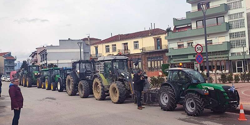 Πραγματοποιήθηκε η κινητοποίηση με τα τρακτέρ στο Αμύνταιο. Επόμενος σταθμός η Αθήνα