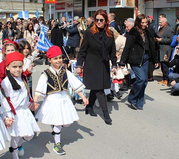 Βίντεο - Δείτε ολόκληρη την σημερινή μαθητική παρέλαση, για την εθνική επέτειο της 25ης Μαρτίου στο Αμύνταιο