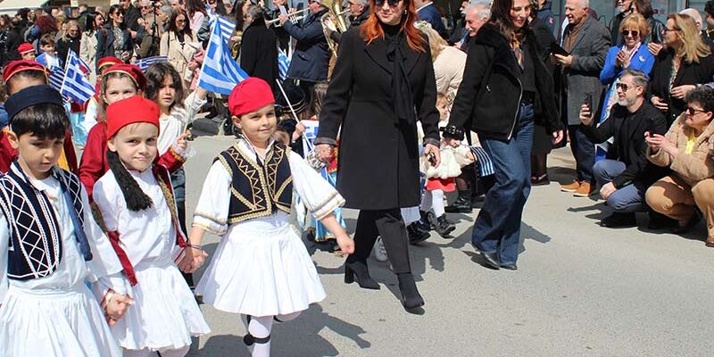 Βίντεο - Δείτε ολόκληρη την σημερινή μαθητική παρέλαση, για την εθνική επέτειο της 25ης Μαρτίου στο Αμύνταιο